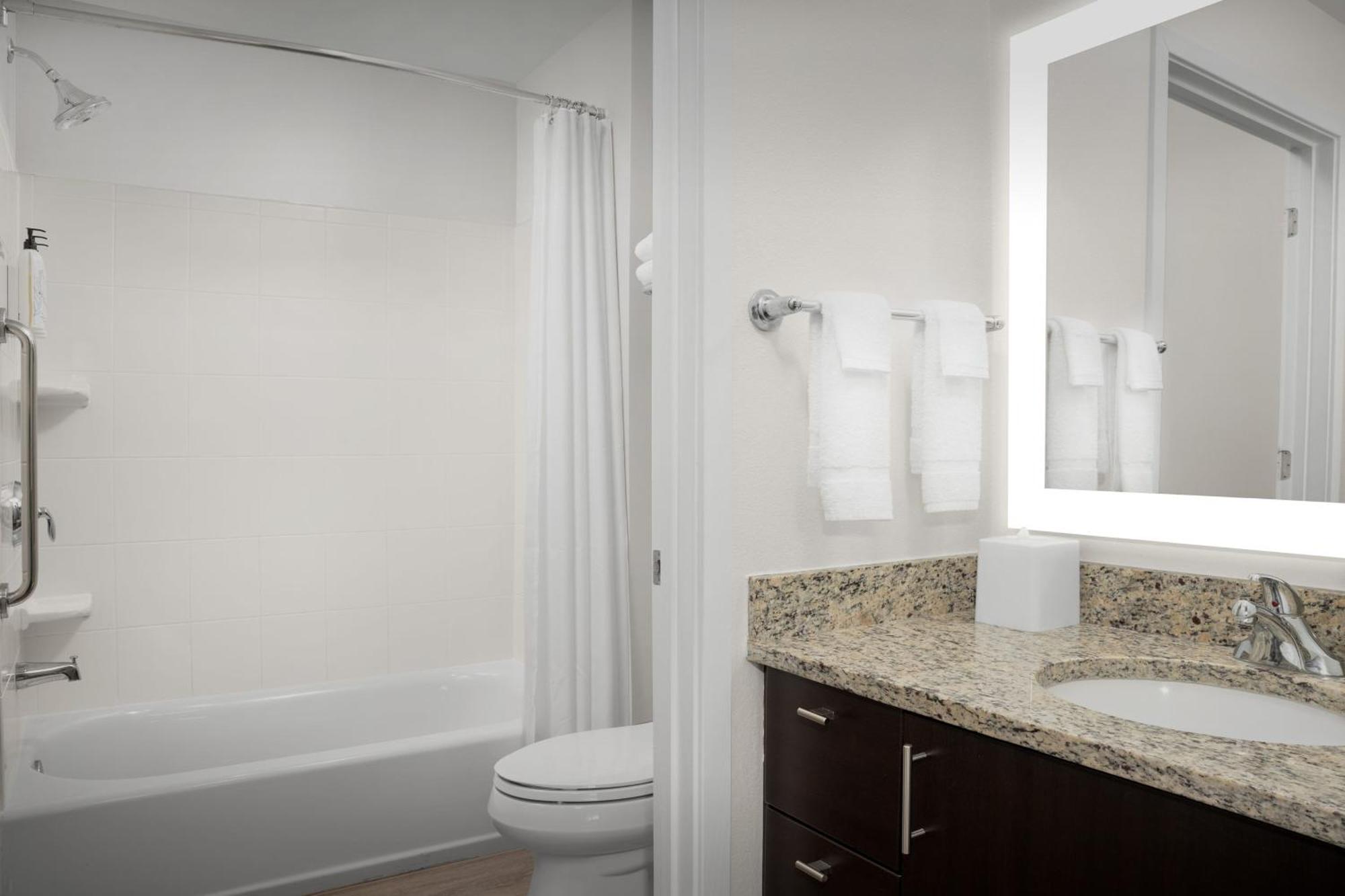 Towneplace Suites By Marriott Gainesville Northwest Exteriör bild