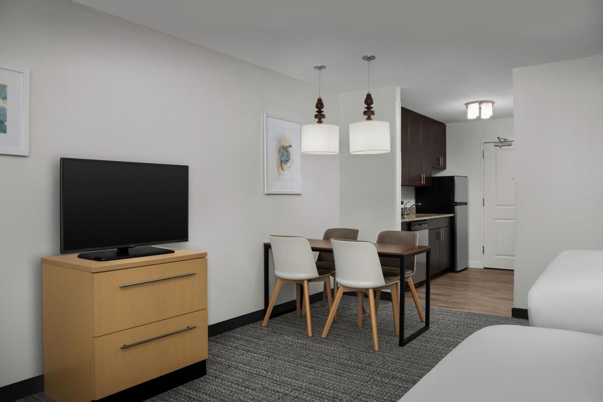 Towneplace Suites By Marriott Gainesville Northwest Exteriör bild